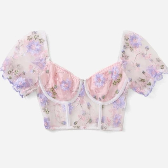Tops - Pink Floral Embroidery Puff Sleeve Sweetheart Neck Top